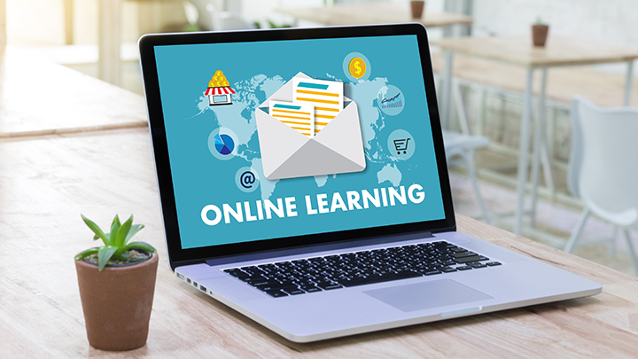 7 steps to  building & selling courses online